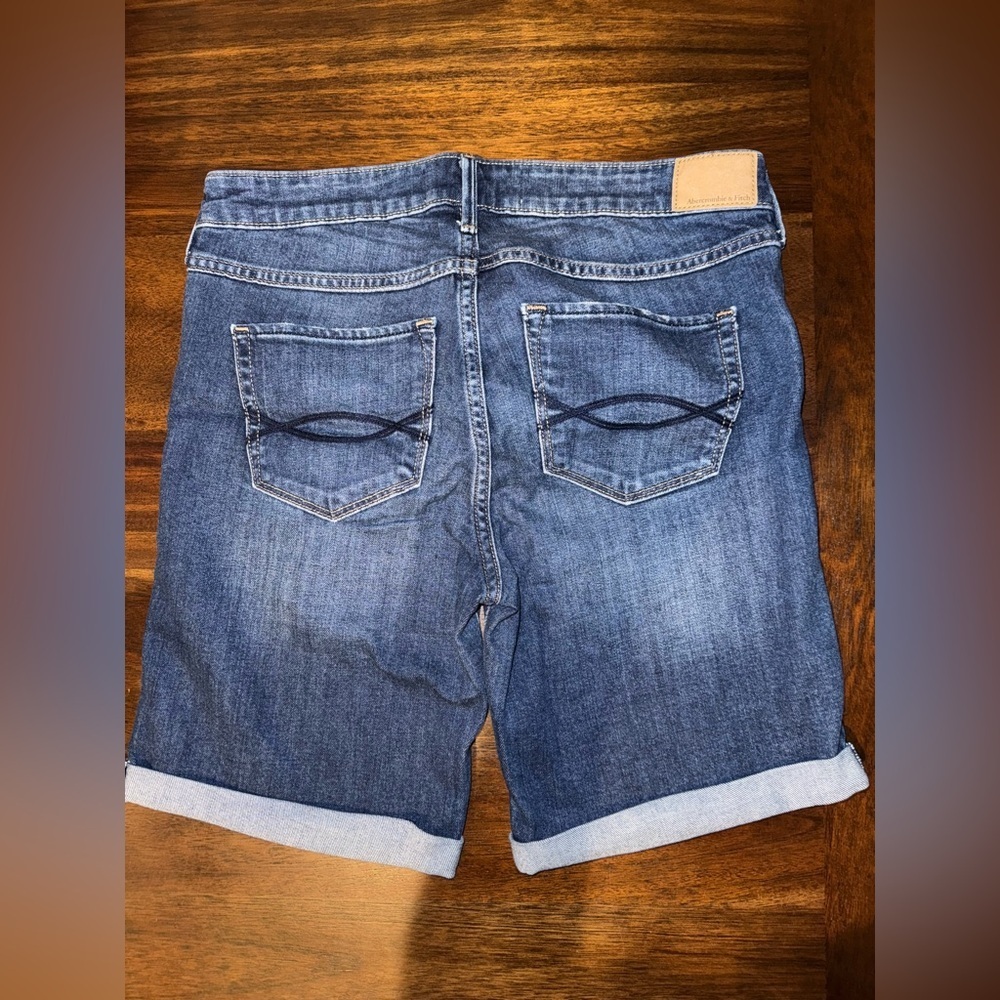 Abercrombie & Fitch Jean Shorts- Boyshort Size 6 - Picture 6 of 6